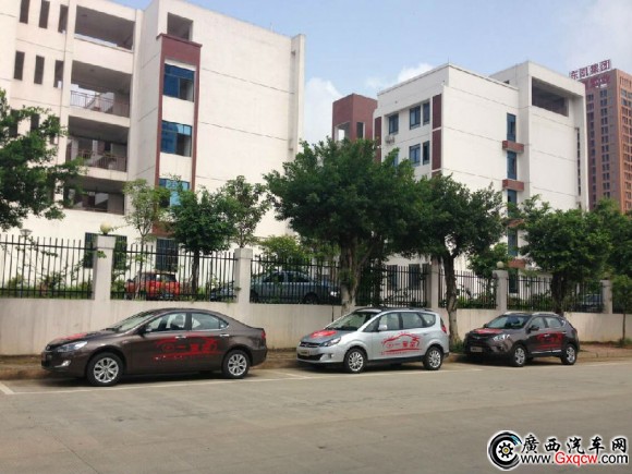 南寧興弘江淮汽車4S店 (9).jpg