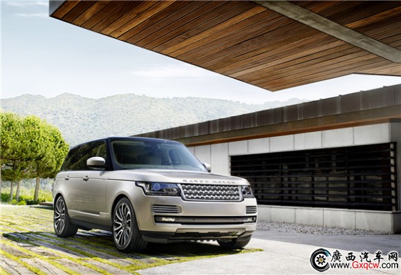 路虎攬勝車(chē)型問(wèn)鼎2015年十大**豪華SUV評(píng)選_02.jpg