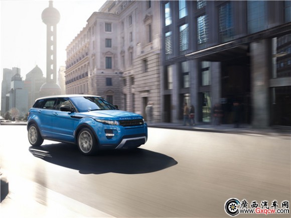 路虎耀你來享 攬勝極光和發(fā)現(xiàn)神行推出更優(yōu)回饋客戶舉措-圖2.jpg