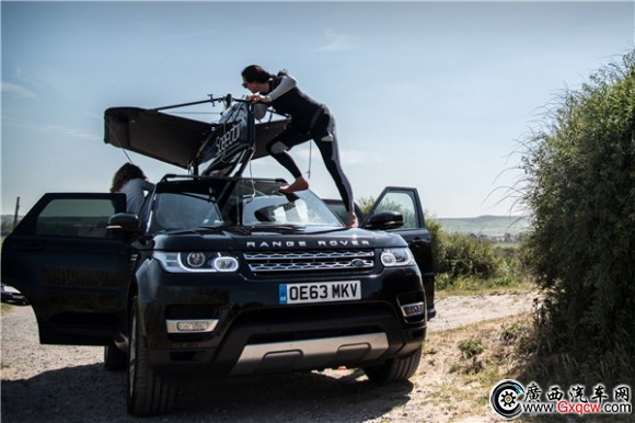 路虎**品牌大使 HANNAH WHITE創(chuàng)造吉尼斯世界紀(jì)錄_4.JPG