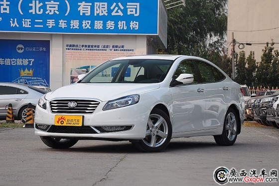 2016款奔騰B70 2.0L自動尊享型