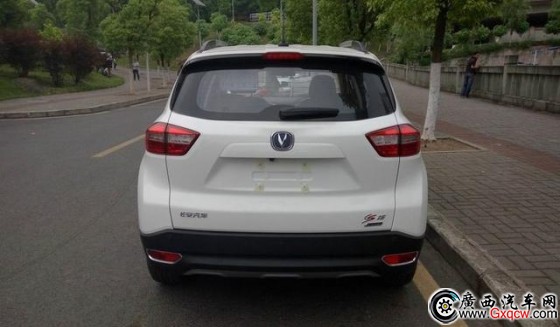 長(zhǎng)安CS15新增DCT版車型 預(yù)計(jì)8月8日上市