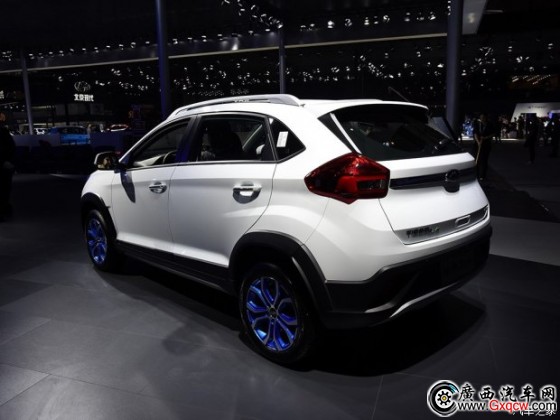 1511144022552858.jpg ca98a65d2d1d13d9a7bba9d65c124854_d_autohomecar__wKjBxVoQMBGAeaxlAAIZFTXSlHI242.jpg